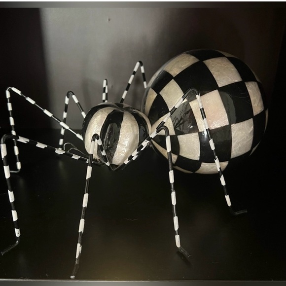 Mackenzie-Childs Spider - Courtly Capiz Spider NEW with original box! ๐ค๐ค - Picture 4 of 10